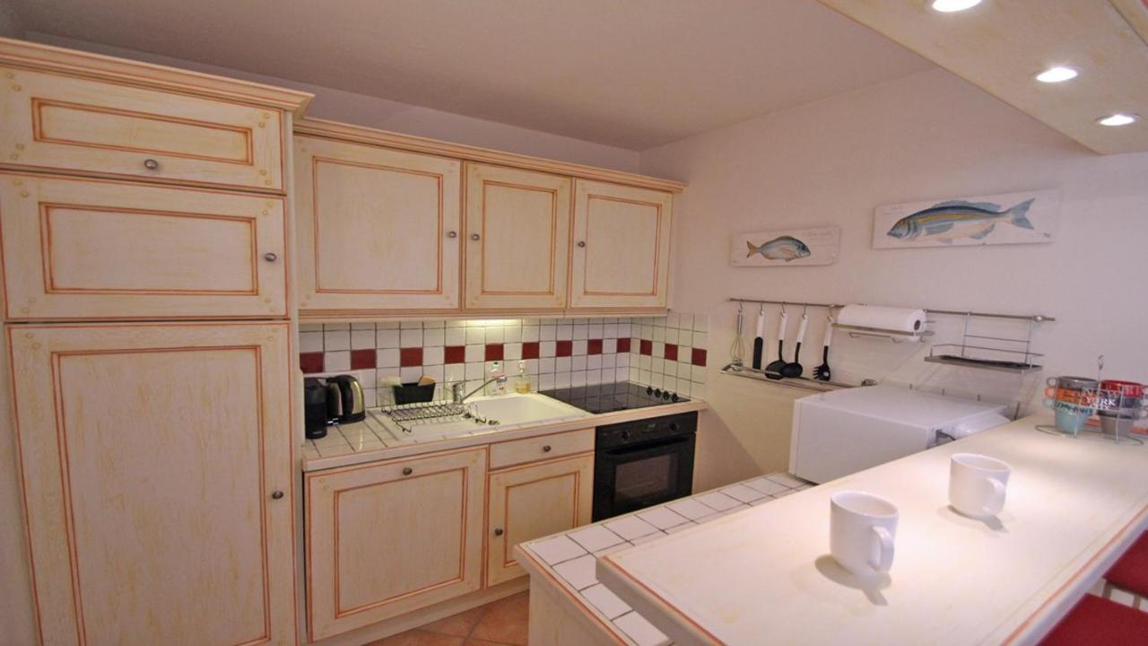 Sainte-Maxime - 3 Bedroom Apartment, Air Conditioned, Outdoor Terrace, Swimming Pool Exterior foto